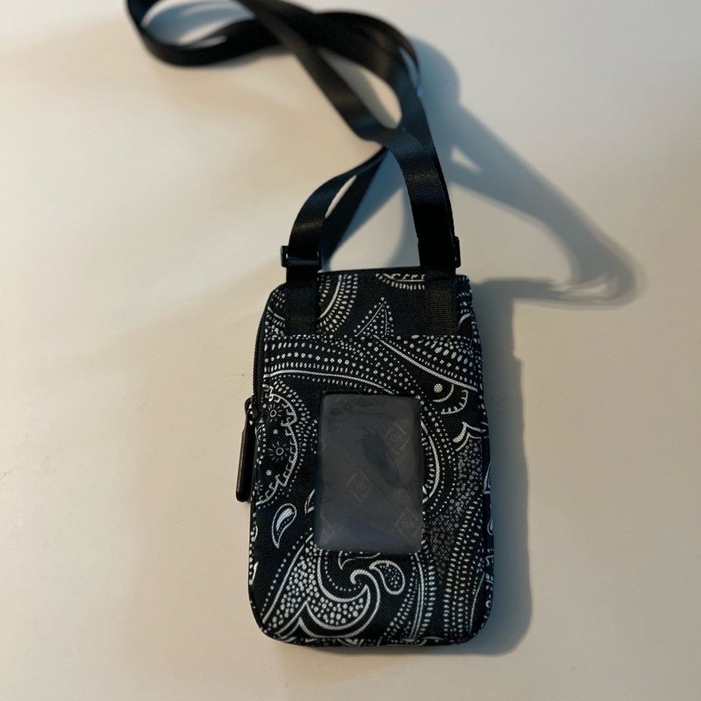 🪟 🪟 Vera Bradley Lighten Up Black & White Paisley Crossbody Bag 🪟 🪟